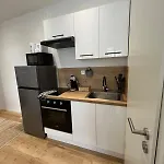 Le 13 - Petit F2 Renove Centre - Stationnement Gratuit
