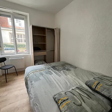 # Le 13 # Petit F2 Rénové Centre