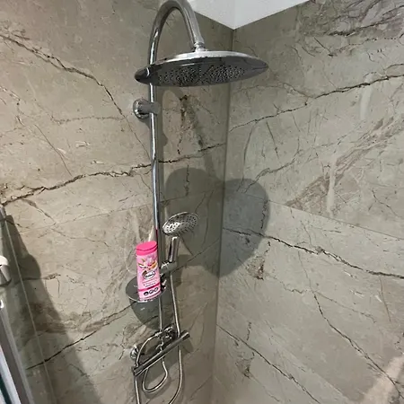 # Le 13 # Petit F2 Rénové Centre