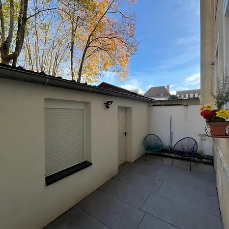 Le 13 - Petit F2 Rénové Centre - Stationnement Gratuit * Mulhouse