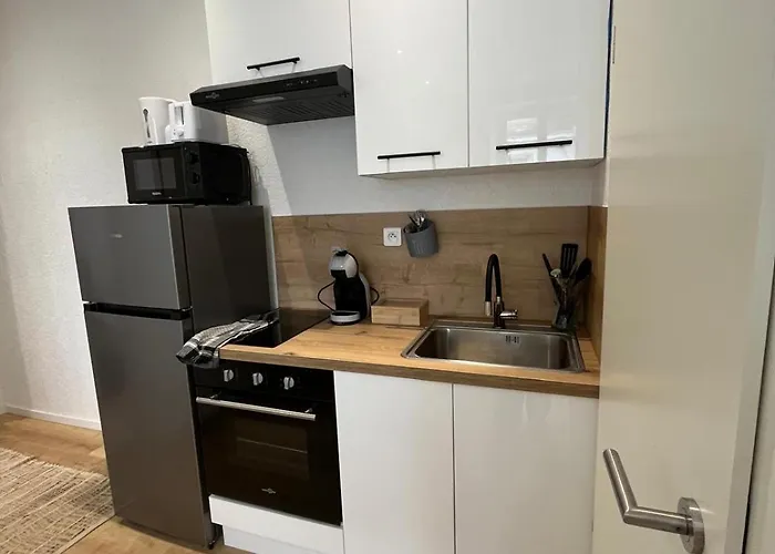 Le 13 - Petit F2 Renove Centre - Stationnement Gratuit
